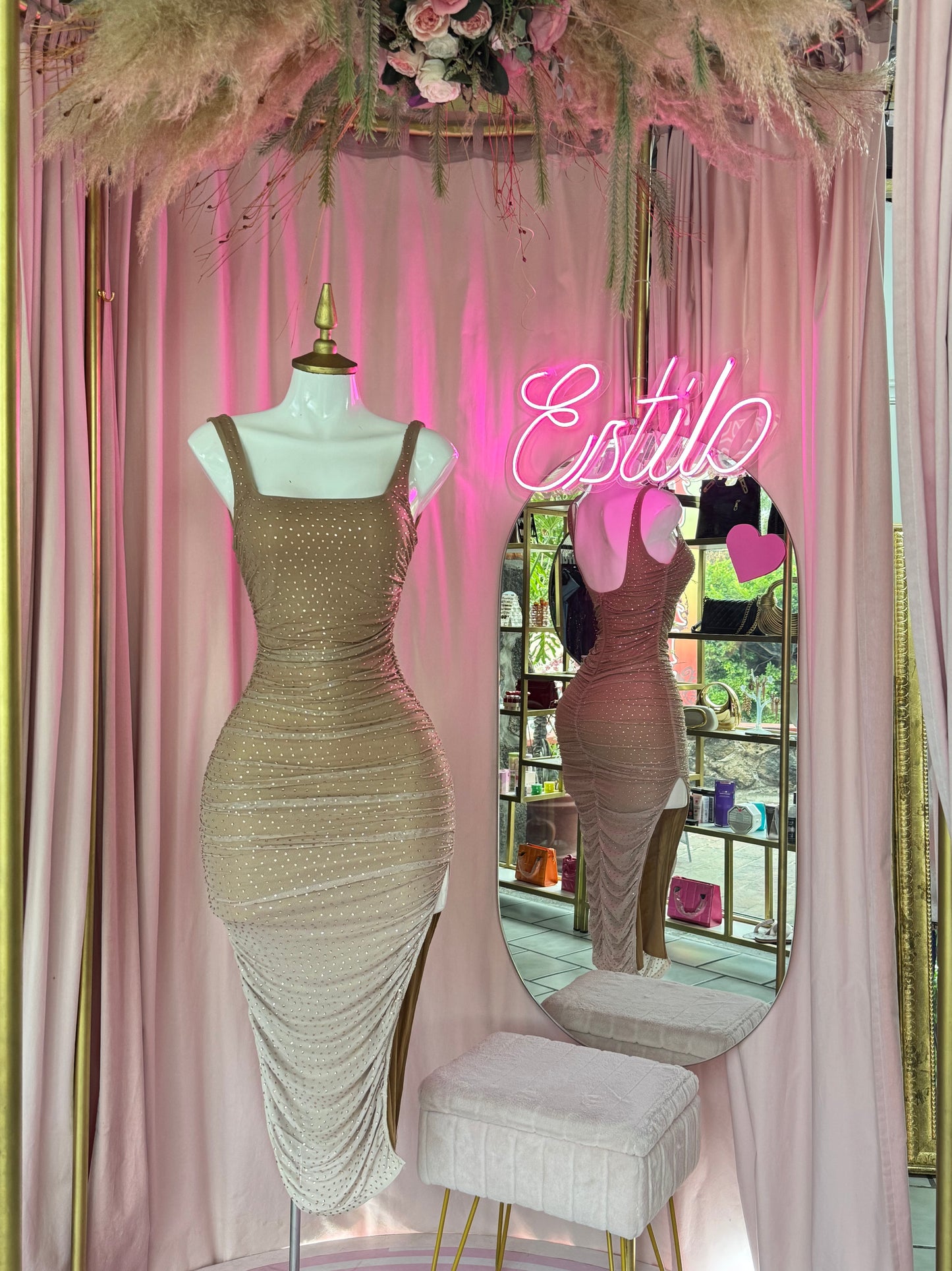 ✨ Vestido “Luxe Nude” – Brilla con elegancia ✨