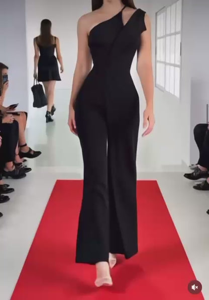 Jumpsuit Asimétrico Negro