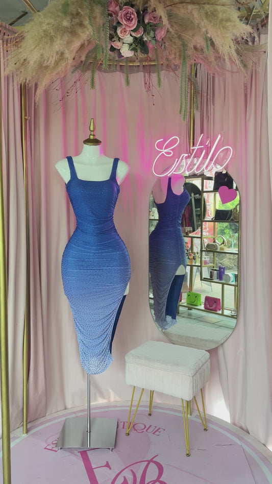 ⸻

✨ Vestido “Luxe Azul” – Brilla con elegancia ✨